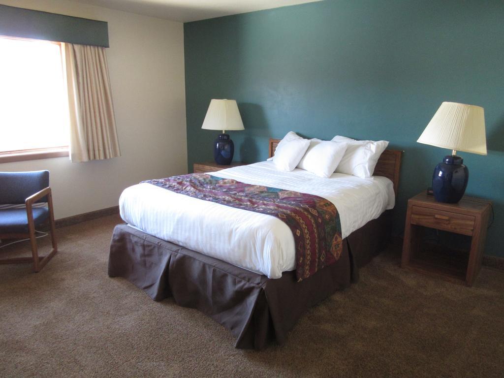 Al's Westward Ho Motel West Yellowstone Exterior foto